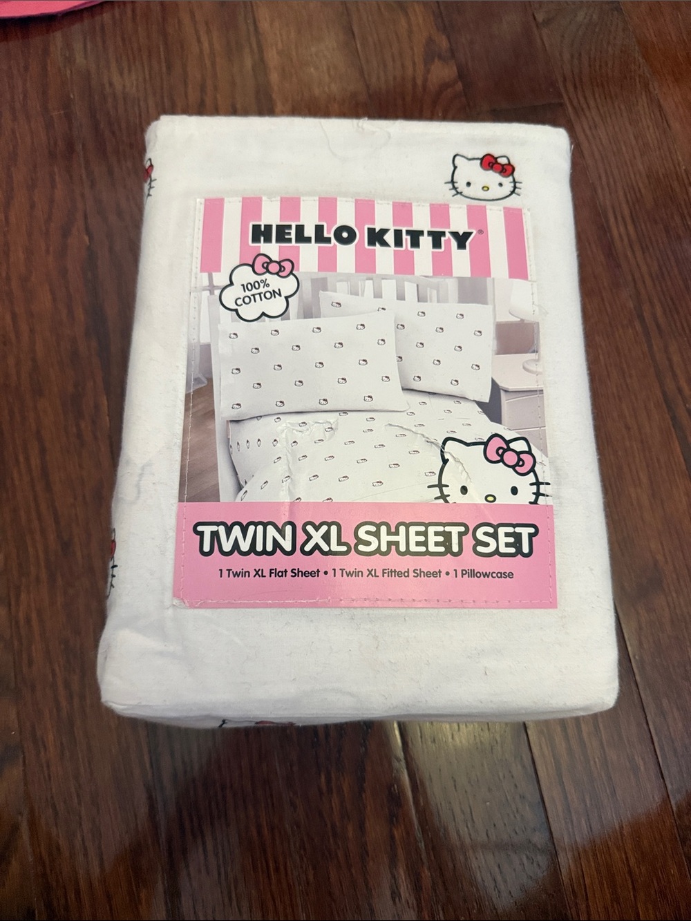 Hello Kitty White Twin XL Cotton Sheet Set with Pink Accents